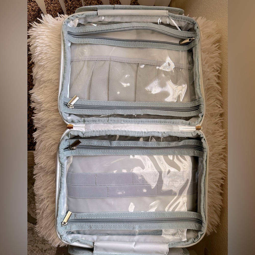 Leather Toiletry Bag Gem